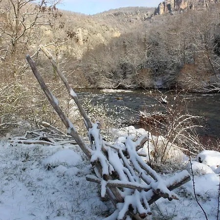 ベッド・アンド・ブレックファスト Les De La Dourbie