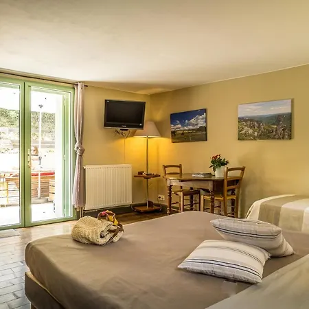 Les De La Dourbie 3* Nant