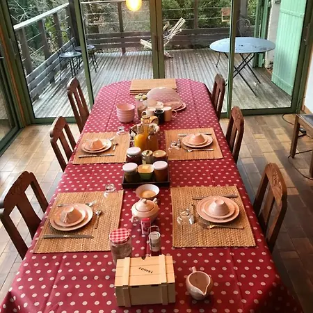 Frühstückspension Les De La Dourbie Nant